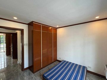 Golf Villas Townhouse For Sale, Fully Renovated Ready to Move-in Manila Southwoods Estate