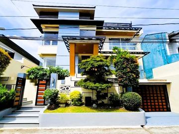 WELL MAINTAINED SINGLE DETACHED HOUSE AND LOT IN ENCLAVE OF BF HOMES PARAÑAQUE CITY