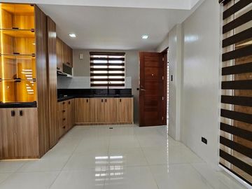 WELL MAINTAINED SINGLE DETACHED HOUSE AND LOT IN ENCLAVE OF BF HOMES PARAÑAQUE CITY