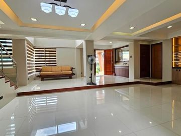 WELL MAINTAINED SINGLE DETACHED HOUSE AND LOT IN ENCLAVE OF BF HOMES PARAÑAQUE CITY