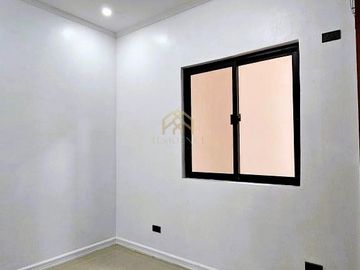 MODERN DUPLEX HOUSE IN BF ALMANZA LAS PIÑAS CITY