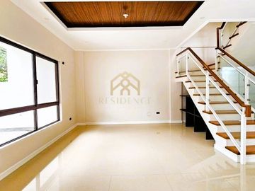 MODERN DUPLEX HOUSE IN BF ALMANZA LAS PIÑAS CITY