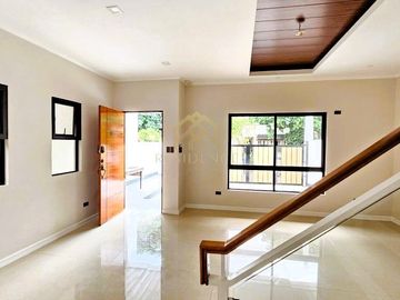 MODERN DUPLEX HOUSE IN BF ALMANZA LAS PIÑAS CITY