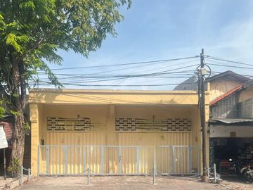 Ruko Manyar Kertoarjo, STRATEGIS, 2200W