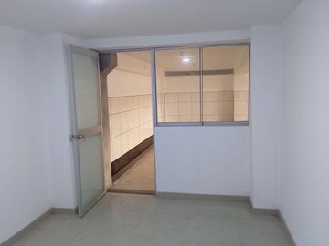 LOCAL EN ALQUILER 350m2 EN AV. MEXICO - LA VICTORIA