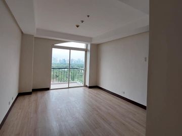 Condo in Park Mckinley near Venice Grand Canal Mall & BGC- No Downpayment Required-Rent to Own Condo