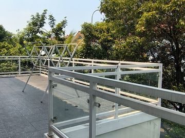 Di Jual Cepat Rumah mewah di Tanjung Barat Jakarta Selatan
