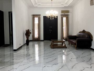 Di Jual Cepat Rumah mewah di Tanjung Barat Jakarta Selatan