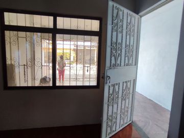 SE VENDE CASA EN GUASMO SUR, COOPERATIVA MIAMI BEACH, SUR DE GUAYAQUIL