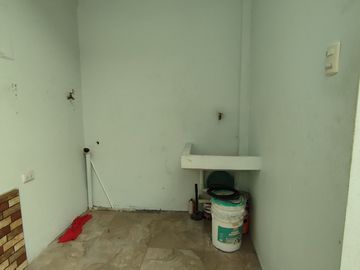SE VENDE CASA EN GUASMO SUR, COOPERATIVA MIAMI BEACH, SUR DE GUAYAQUIL