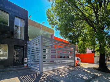 Casa en Venta con Uso de Suelo Mixto sobre Av. Justo Sierra en Guadalajara
