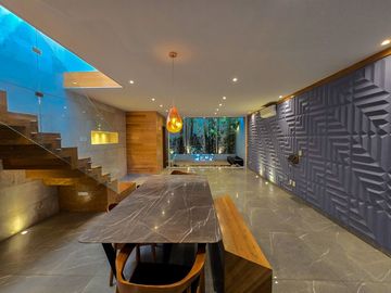 Casa en Venta con Uso de Suelo Mixto sobre Av. Justo Sierra en Guadalajara