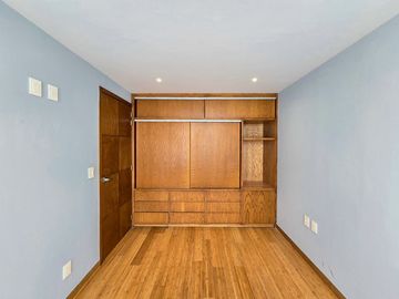 Casa en Venta con Uso de Suelo Mixto sobre Av. Justo Sierra en Guadalajara