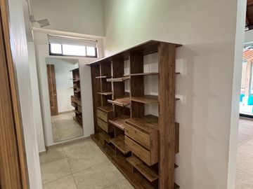 Renta Hermosa casa en Maracay