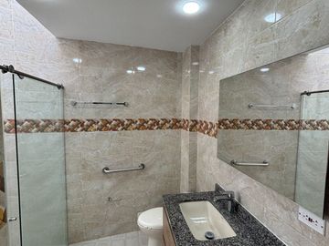 Renta Hermosa casa en Maracay