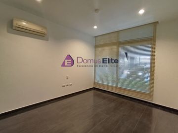 Venta  departamento vista al rio, Urbanización Tenis Club, cerca Plaza Navona, Samborondon, Guayaquil