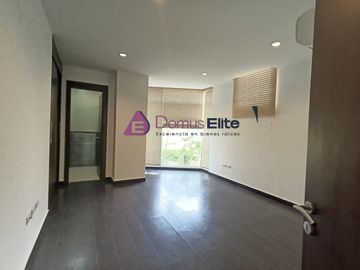 Venta  departamento vista al rio, Urbanización Tenis Club, cerca Plaza Navona, Samborondon, Guayaquil