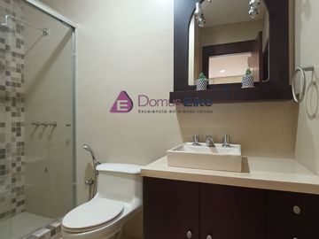 Venta  departamento vista al rio, Urbanización Tenis Club, cerca Plaza Navona, Samborondon, Guayaquil