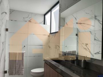 ¡Casa en VENTA en Residencial Punta del Cielo! 🏡✨