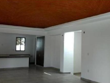 CASA EN CUERNAVACA LOMAS DE COCOYOC, GRAN OPORTUNIDAD DE INVERSIÓN