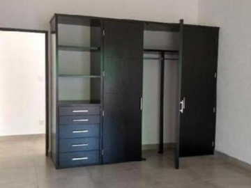 CASA EN CUERNAVACA LOMAS DE COCOYOC, GRAN OPORTUNIDAD DE INVERSIÓN