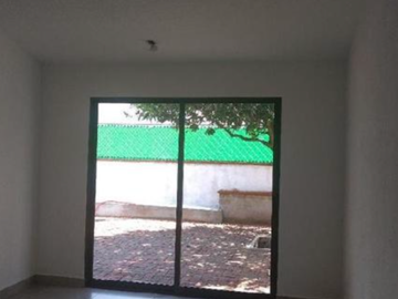 CASA EN CUERNAVACA LOMAS DE COCOYOC, GRAN OPORTUNIDAD DE INVERSIÓN