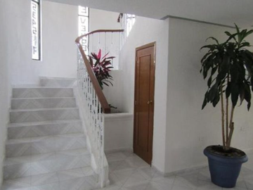 CASA EN CUERNAVACA LOMAS DE COCOYOC, GRAN OPORTUNIDAD DE INVERSIÓN