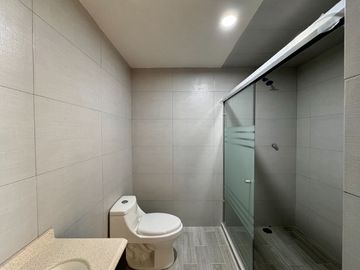 hermosa casa con 3 habitaciones y roof garden en pachuca. E-sur Vía del gua