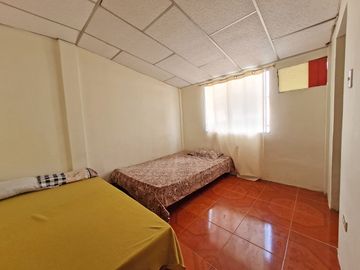 Venta de casa de 2 plantas y 4 dormitorios en Urbanización Beata Mercedes Molina, km 16 Vía a Daule