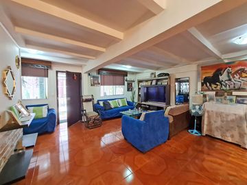 Venta de casa de 2 plantas y 4 dormitorios en Urbanización Beata Mercedes Molina, km 16 Vía a Daule