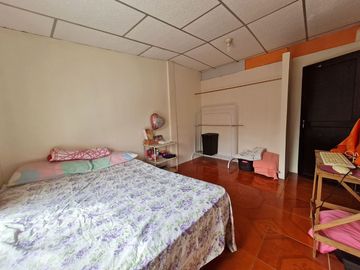 Venta de casa de 2 plantas y 4 dormitorios en Urbanización Beata Mercedes Molina, km 16 Vía a Daule