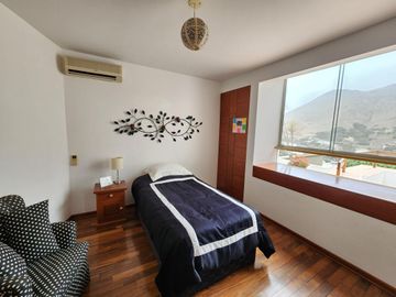 Venta moderna casa en Las Casuarinas Surco