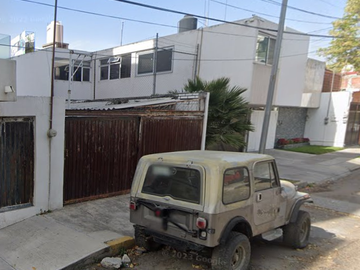 CASA EN VENTA EN PRADOS DE AGUA AZUL PUEBLA