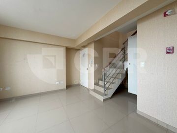 VENDO DEPARTAMENTO DUPLEX ESTRENO