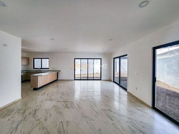 CASA EN VENTA, JURIQUILLA QRO.