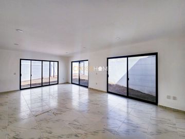 CASA EN VENTA, JURIQUILLA QRO.