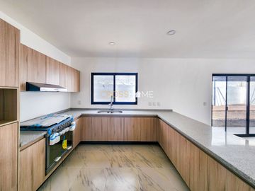 CASA EN VENTA, JURIQUILLA QRO.