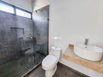 CASA EN VENTA, JURIQUILLA QRO.
