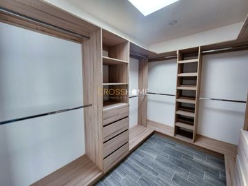 CASA EN VENTA, JURIQUILLA QRO.