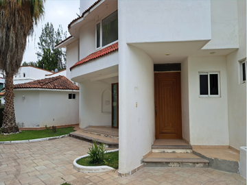 CASA EN SAN GIL CON VISTA PRIVILEGIADA EN CERRADA SAN ENRRIQUE
