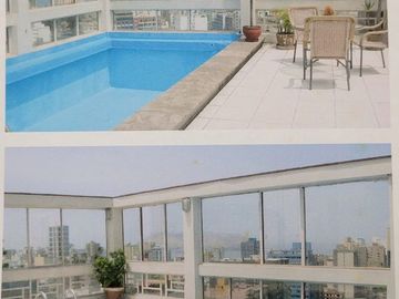 Venta de buen departamento de un dormitorio con dos estacionamientos, totalmente amoblado