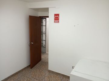Alquiler de oficina de 75 m2 en Av. Angamos, Surquillo