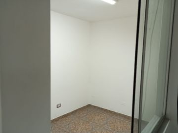 Alquiler de oficina de 75 m2 en Av. Angamos, Surquillo