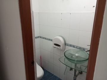 Alquiler de oficina de 75 m2 en Av. Angamos, Surquillo