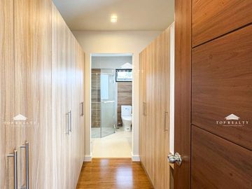 PRICE DROP! Verdana Homes 5-Bedroom 5BR House and Lot for Sale in Bacoor, Cavite