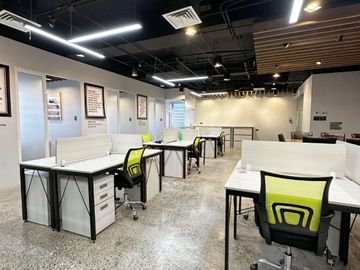 CGZ - FOR SALE: 175 SQM Office Space in Parkway Corporate Center, Muntinlupa Cit
