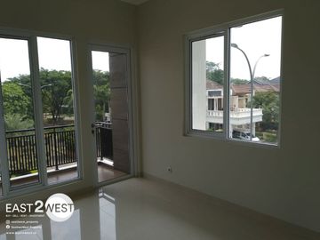 DIJUAL Rumah The Green Cluster vineyard BSD City Tangerang Selatan Rumah Baru Nyaman Strategis