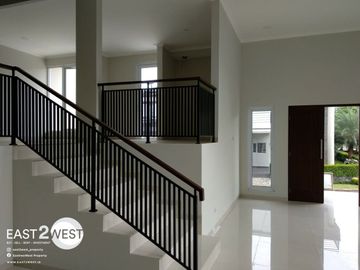 DIJUAL Rumah The Green Cluster vineyard BSD City Tangerang Selatan Rumah Baru Nyaman Strategis