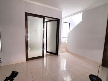 🔥 TURUN HARGA! Rumah 2KT di Viola Residence, Graha Raya Dari Rp1,125M → Rp987Jt 🔥   Strategis, Siap Huni, Dekat Transmart & Sport Club!
