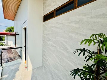 FOR SALE NEW FURNISHED MARVELOUS DESIGN 2 STOREY HOUSE W/ POOL IN GREENWOODS